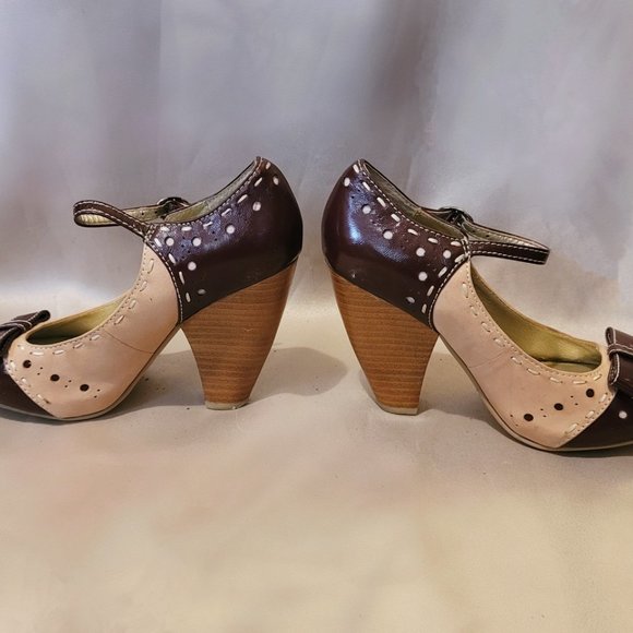 Seychelles Peep Toe Leather Pump - Picture 2 of 7